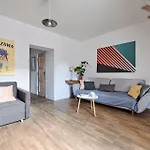 Chic Apartment-old Town-f50/5