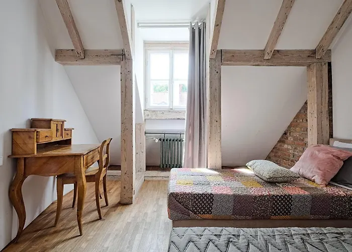 Chic Apartment-old Town-f50/5 Apartment *